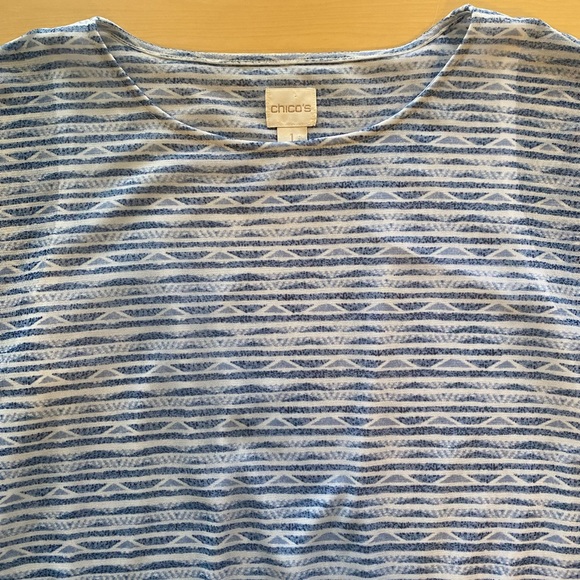 Chico’s, Size 1, blousy sleeved top, beautiful blue Aztec inspired design - Picture 5 of 8